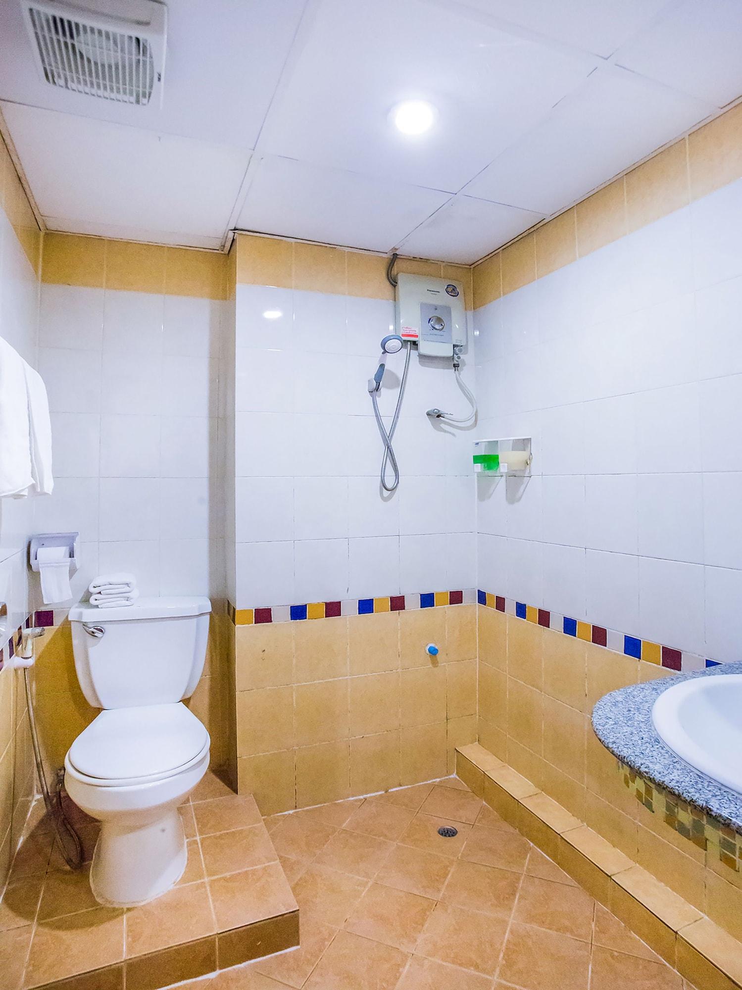Atlas Bangkok Hotel Экстерьер фото
